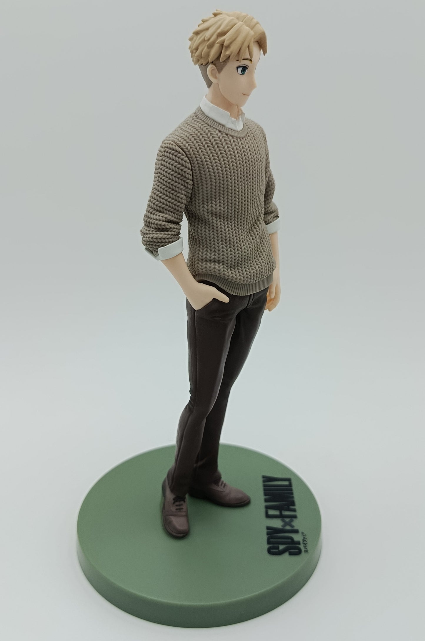Loid Forger Figur - Spy x Family - Premium Plain Clothes - SEGA