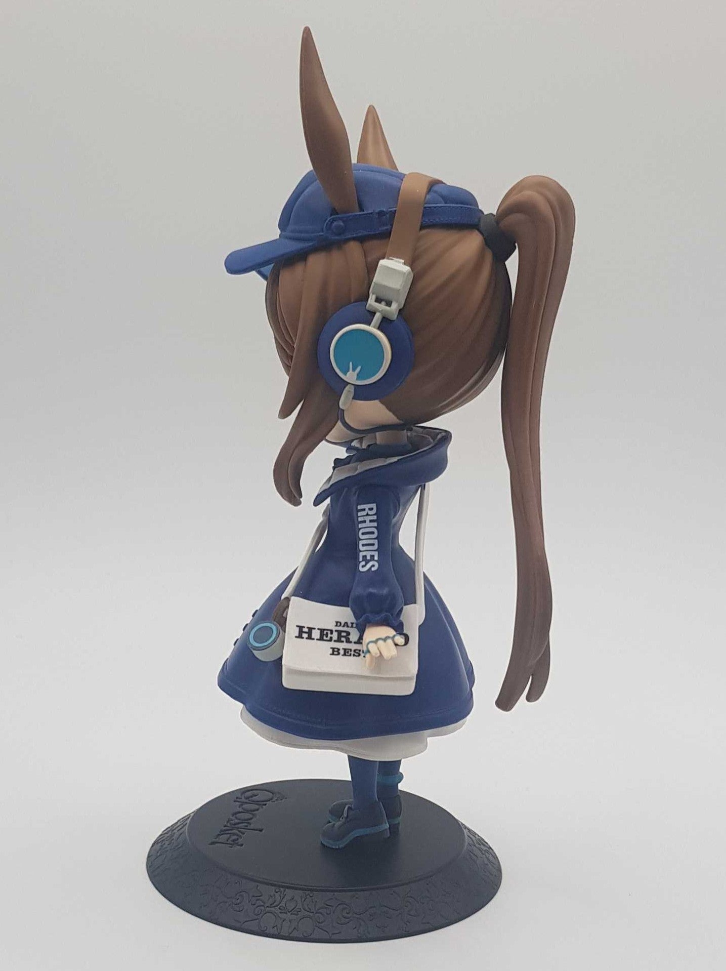Amiya FIgur - Arknights - Q-Posket - Newspaper Ver. - Banpresto
