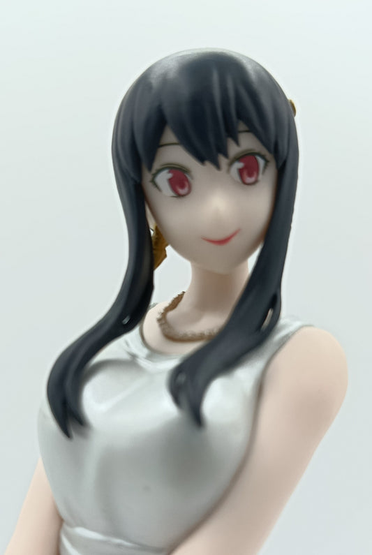 Yor Forger Figur - Spy x Family - Party Version - SEGA