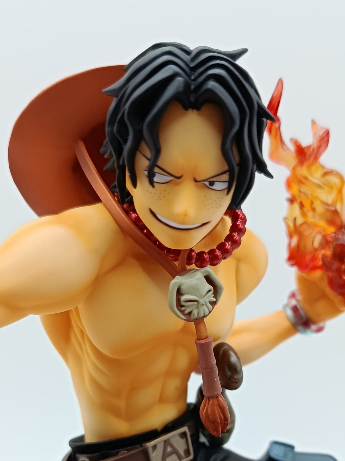 Portgas D. Ace Figur - One Piece - Portrait of Pirates - DX - 1/8 - MegaHouse